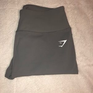 Grey capris leggings